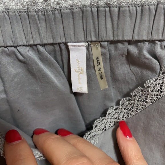 Seven for all mankind blouse - Picture 2 of 3